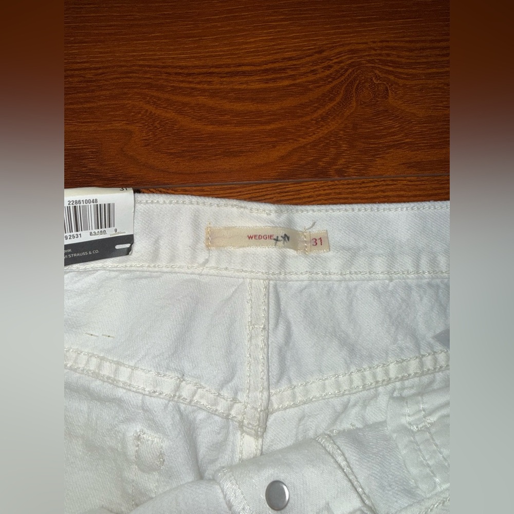 Levi's Women’s wedgie high rise jean - Picture 4 of 7
